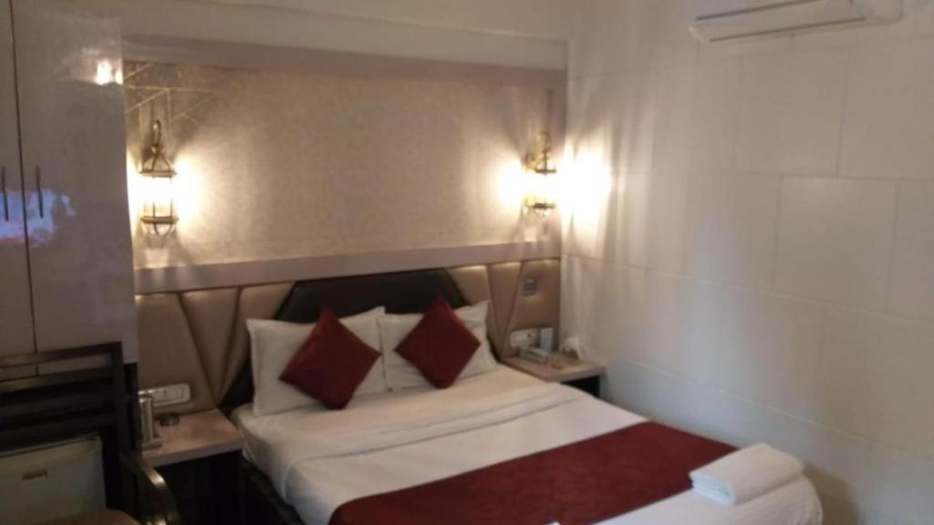 Hotel Sapna Marine Bombay Esterno foto